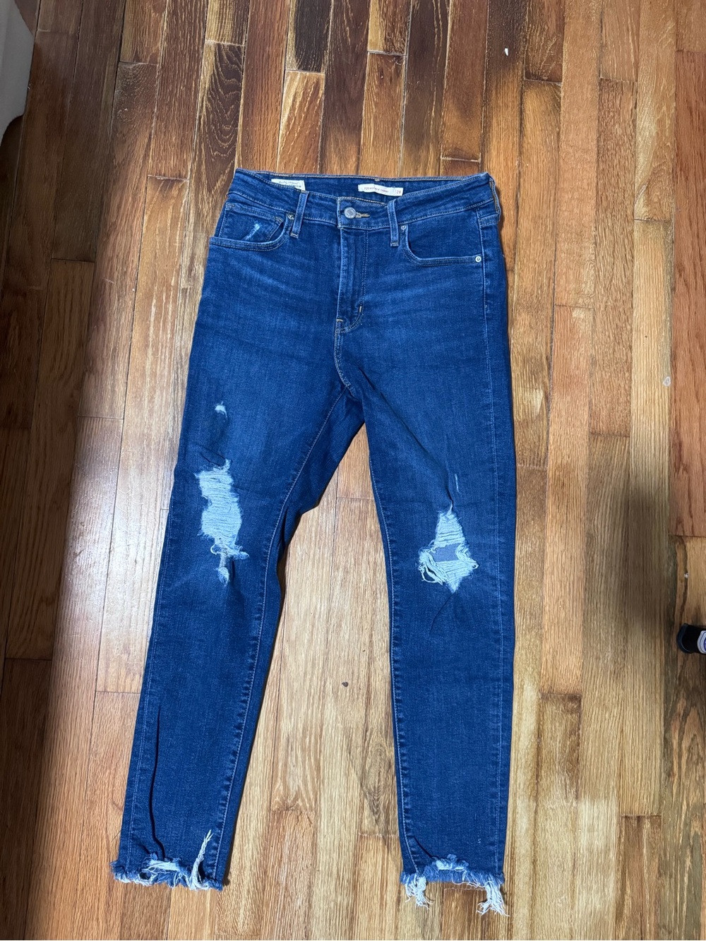 Dark Blue Levi’s Distressed Skinny Jeans